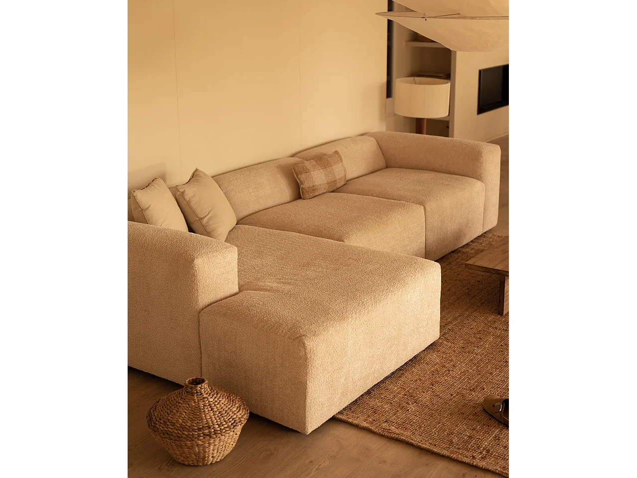 Divano a 3 moduli con CHL sinistra in bouclé beige 330x172cm