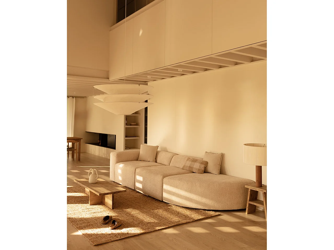 Sofá de 3 módulos con curva derecha de bouclé color beige 320x70x110cm - BERTA - DECOWOOD