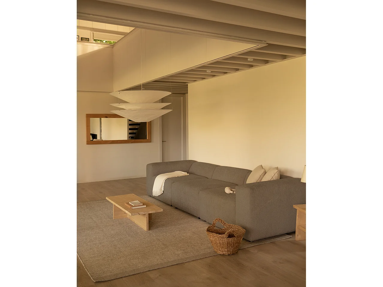 Divano a 3 moduli in bouclé marrone 330x110cm