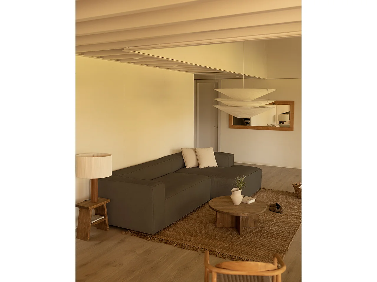 Sofá de 4/5 plazas con chaise longue derecho de pana marrón topo 300x70x175cm - LOLA - DECOWOOD