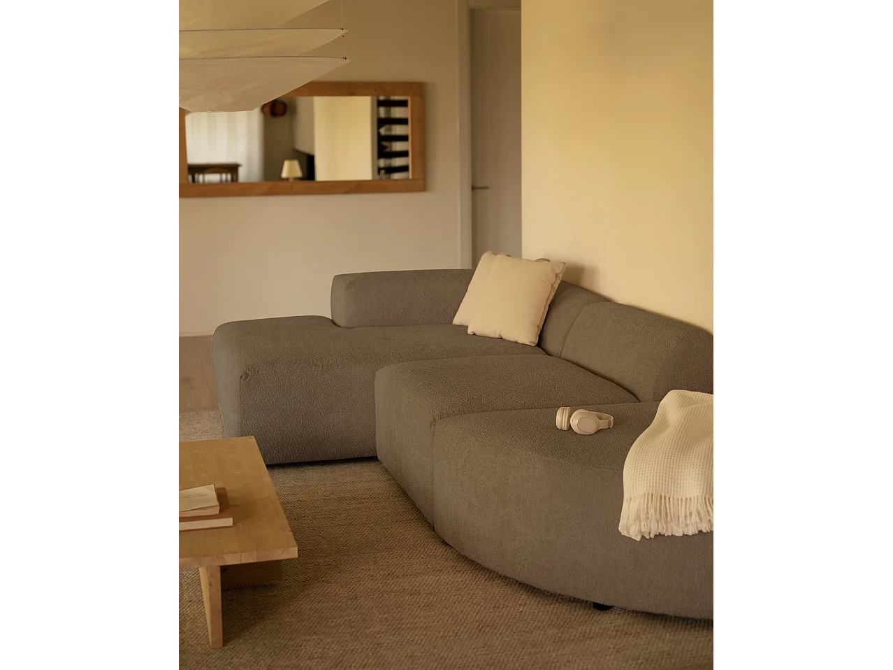 Divano curvo 3 moduli CHL sinistra in bouclé marrone 320x172cm