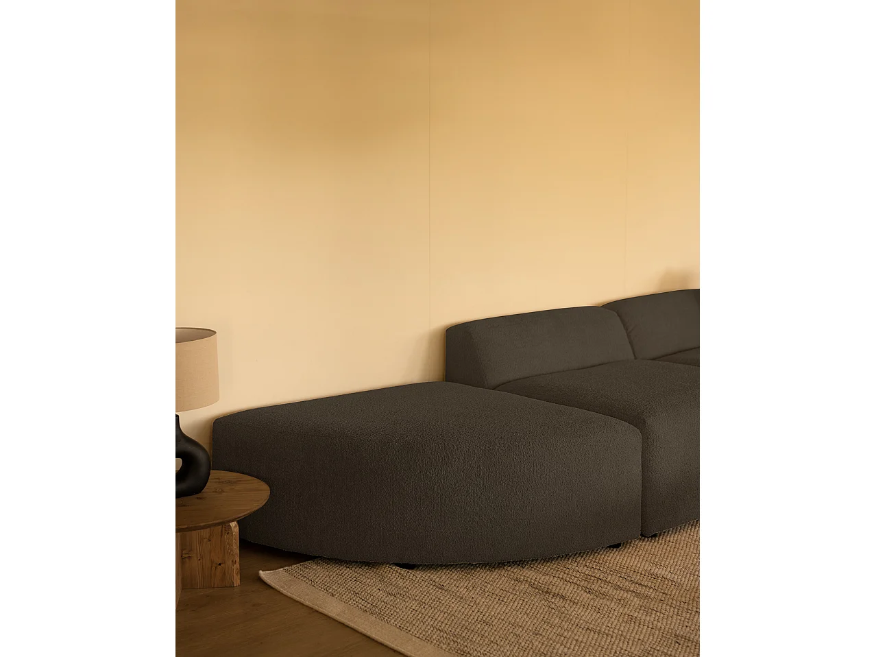 Divano a 3 moduli curva sinistra bouclé colore grigio scuro 320x110cm