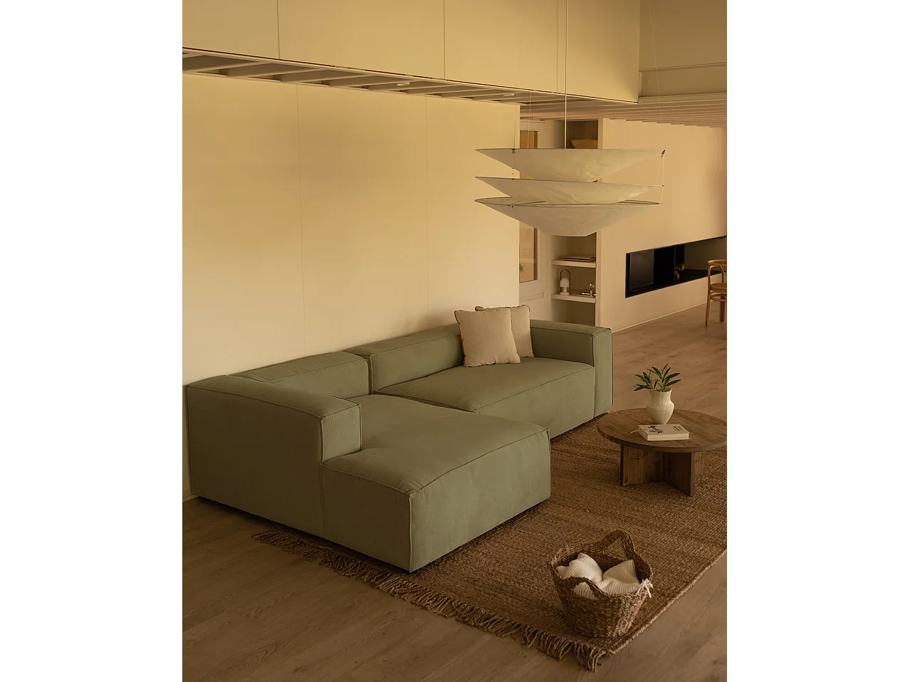 Sofá de 4/5 plazas con chaise longue izquierdo de pana lima 300x70x175cm - LOLA - DECOWOOD