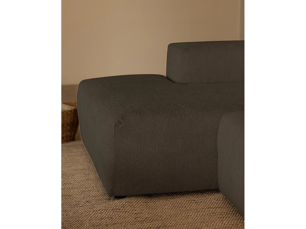 Sofá de 3 módulos con chaise longue izquierdo de bouclé gris oscuro 330x70x172cm - BERTA - DECOWOOD