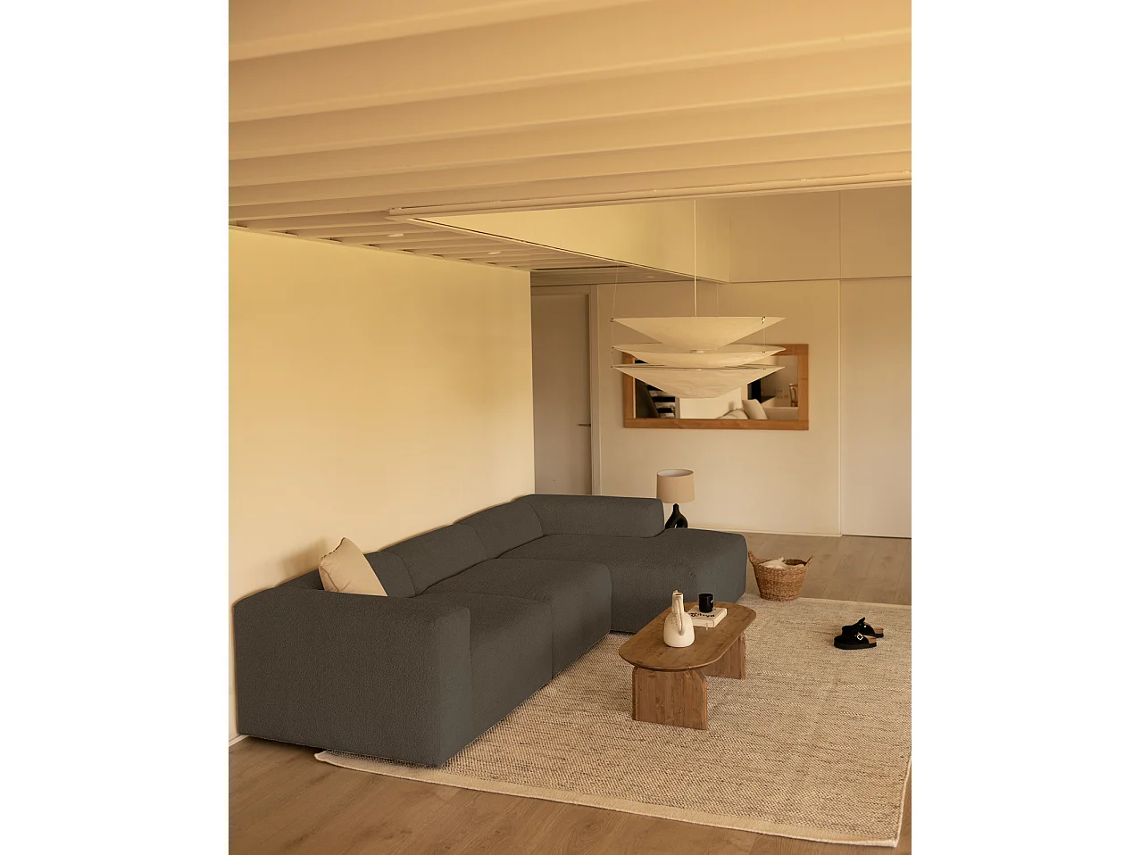 Divano a 3 moduli con CHL destra bouclé colore grigio scuro 330x172cm