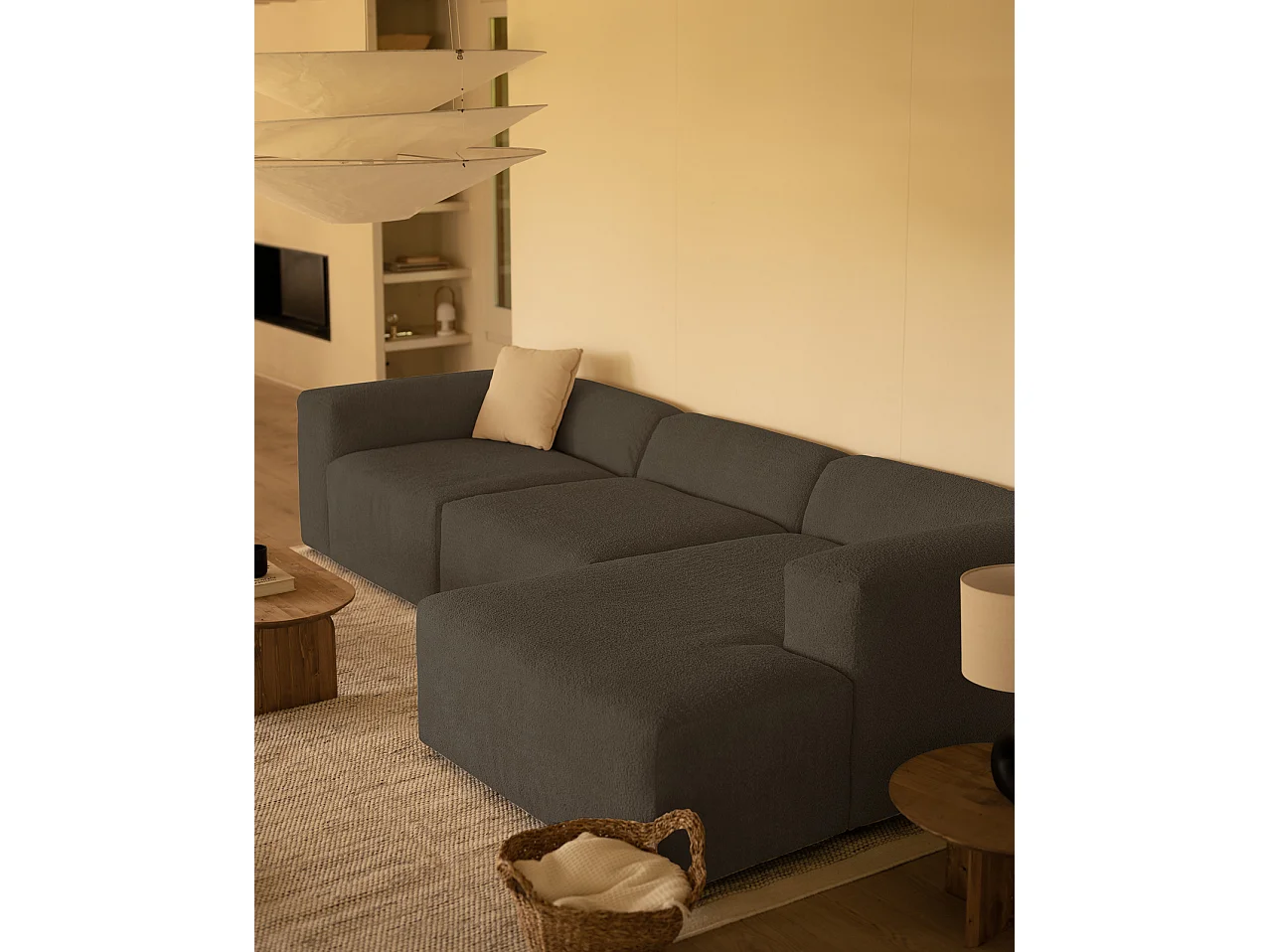 Divano a 3 moduli con CHL destra bouclé colore grigio scuro 330x172cm