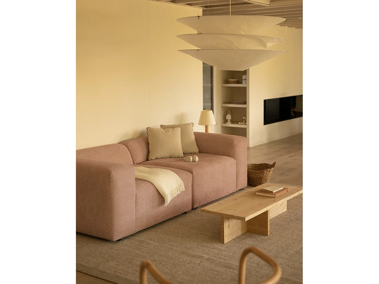 Sofá de 4 plazas de 2 módulos de bouclé color rosa 240x70x110cm - BERTA - DECOWOOD