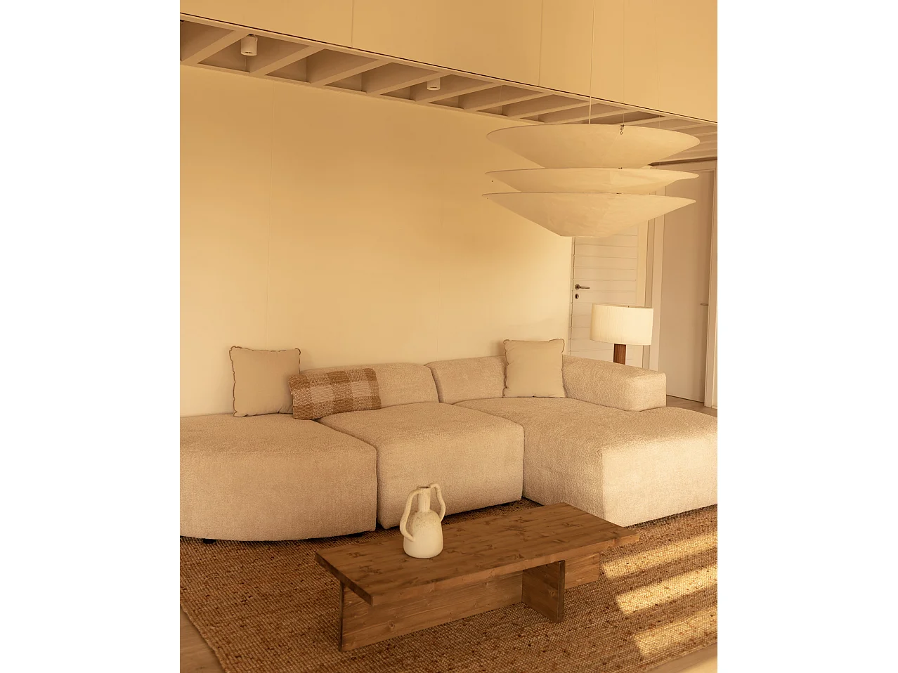 Sofá de 3 módulos curvo con chaise longue derecho bouclé beige 320x70x172cm - BERTA - DECOWOOD