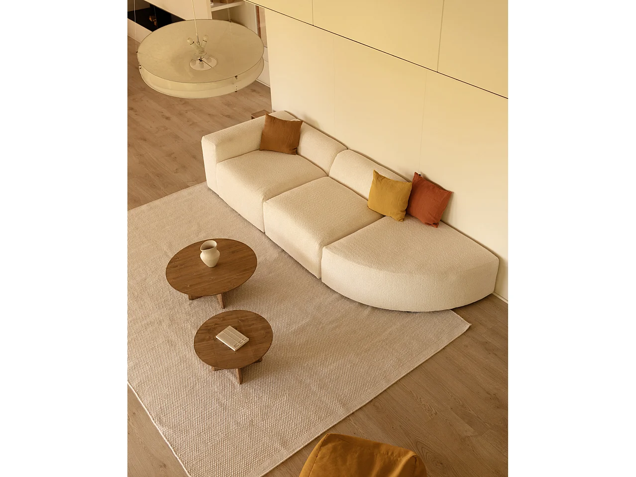 Divano a 3 moduli con curva a destra in bouclé bianco 320x110cm