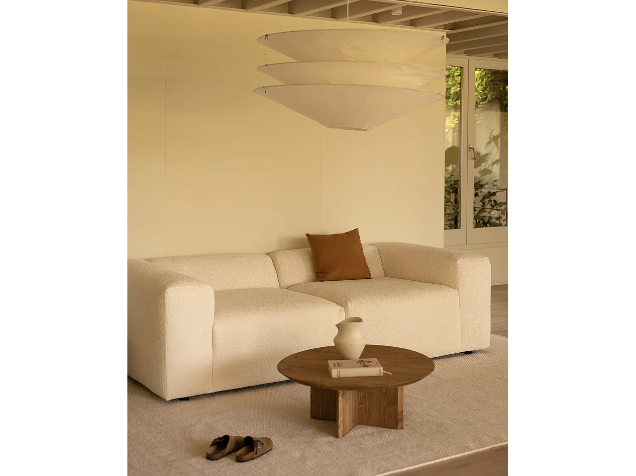 Divano a 2 moduli in bouclé bianco 240x110cm