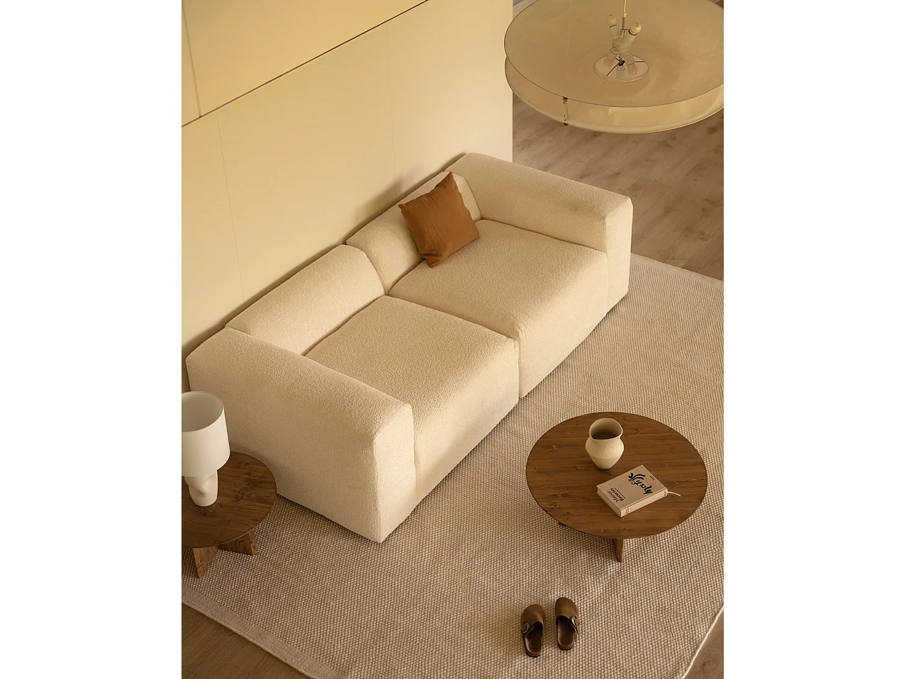 Divano a 2 moduli in bouclé bianco 240x110cm