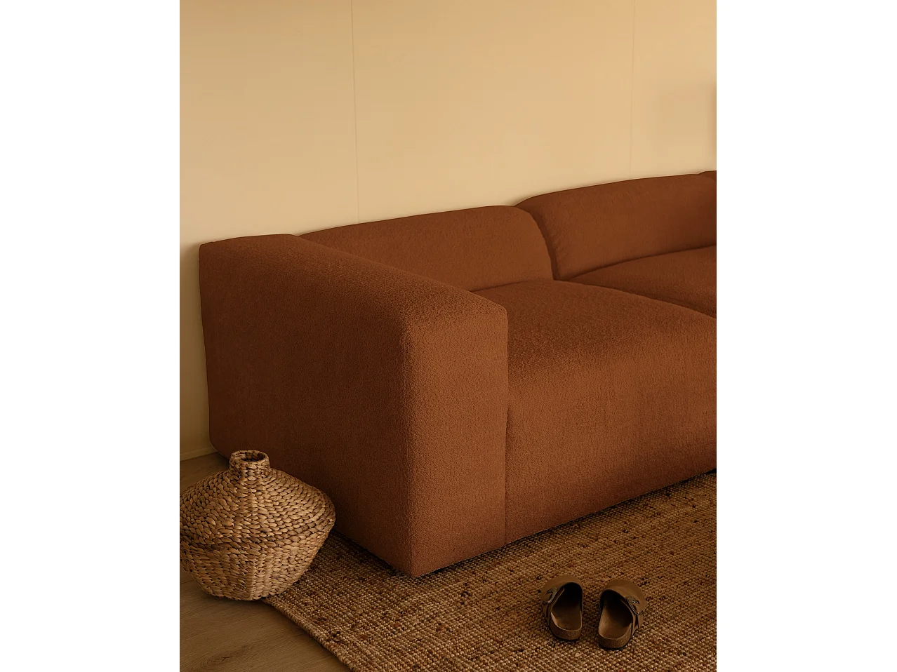 Sofá de 5/6 plazas de 3 módulos de bouclé color cobre 330x70x110cm - BERTA - DECOWOOD