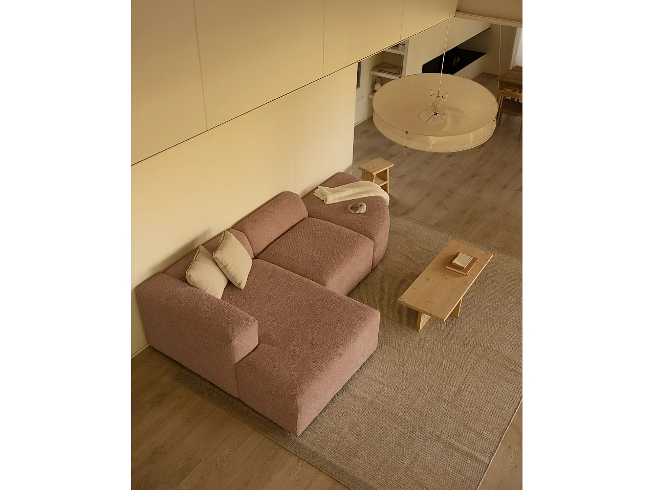 Divano curvo 3 moduli CHL sinistra in bouclé rosa 320x172cm