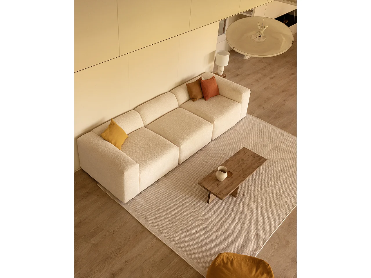 Sofá de 5/6 plazas de 3 módulos de bouclé color blanco 330x70x110cm - BERTA - DECOWOOD