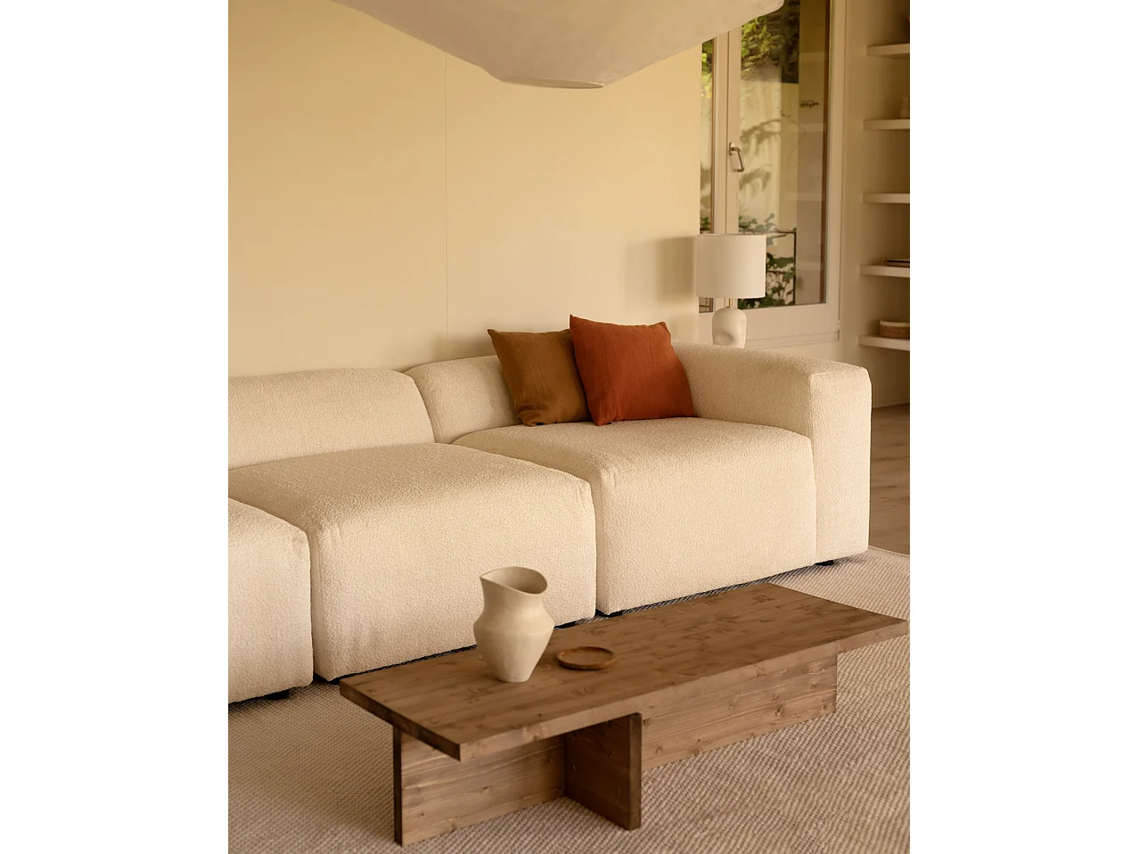 Divano a 3 moduli in bouclé bianco 330x110cm