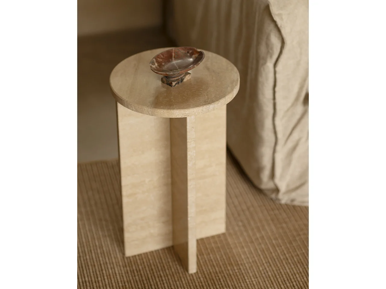 Mesa auxiliar redonda de mármol travertino DECOWOOD de Ø28x45cm - TOSCANA - DECOWOOD