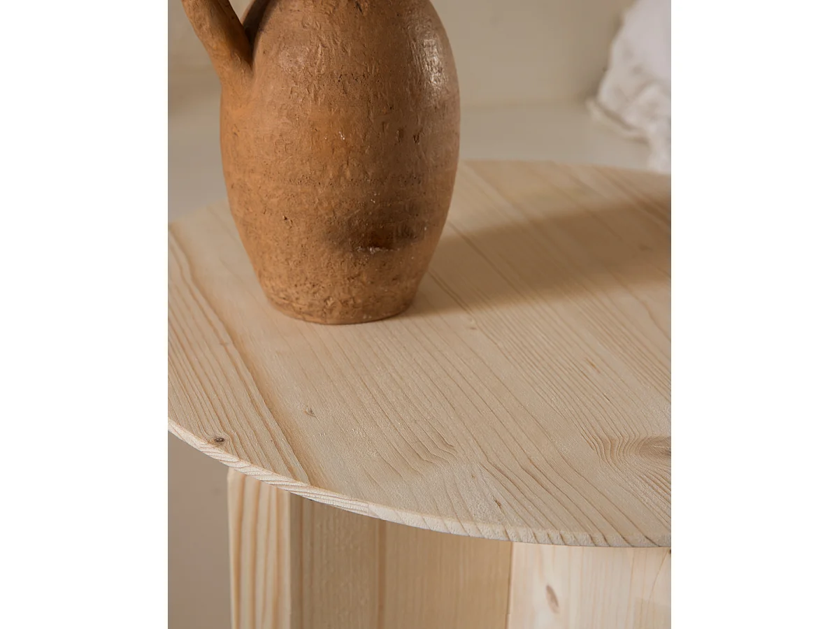 Mesa auxiliar de madera maciza en tono natural de 50x45cm - BLOOM - DECOWOOD