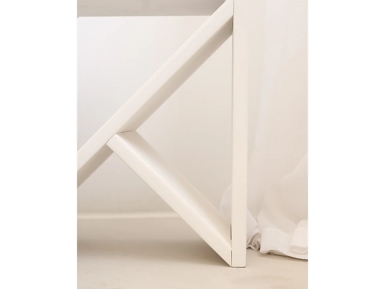Set 2 piccoli tavoli in legno massello in tono bianco 40x40cm - STOKE - DECOWOOD