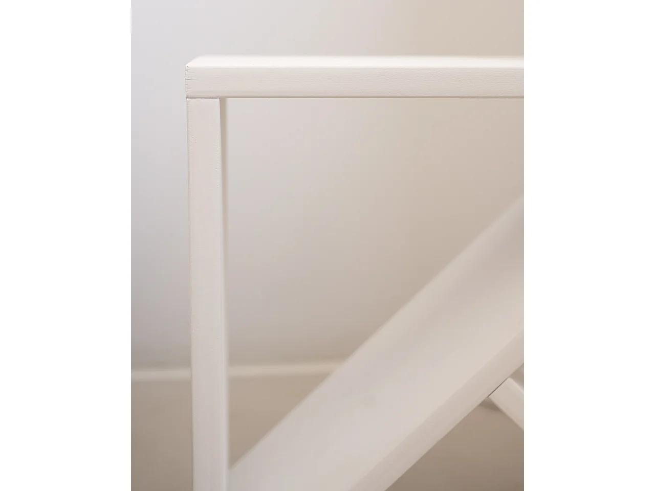 Set 2 piccoli tavoli in legno massello in tono bianco 40x40cm - STOKE - DECOWOOD