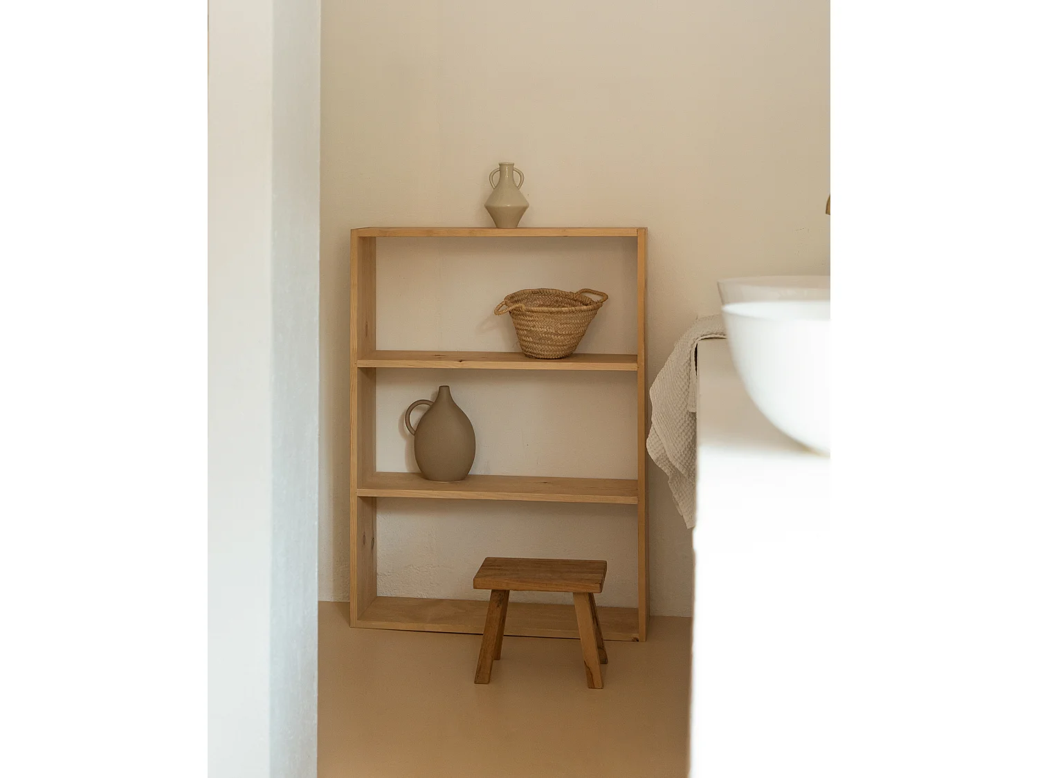 Estantería de madera maciza con 2 estantes roble medio - SAURA - DECOWOOD