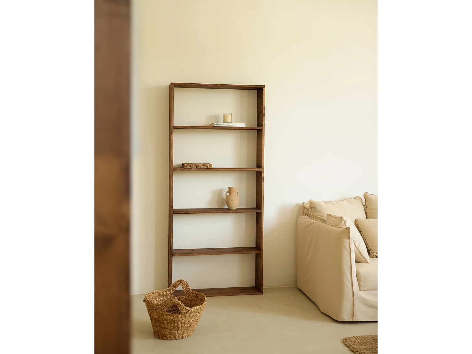 Étagère en bois de pin avec 4 étagères marron 80,2x179,6cm - SAURA - DECOWOOD