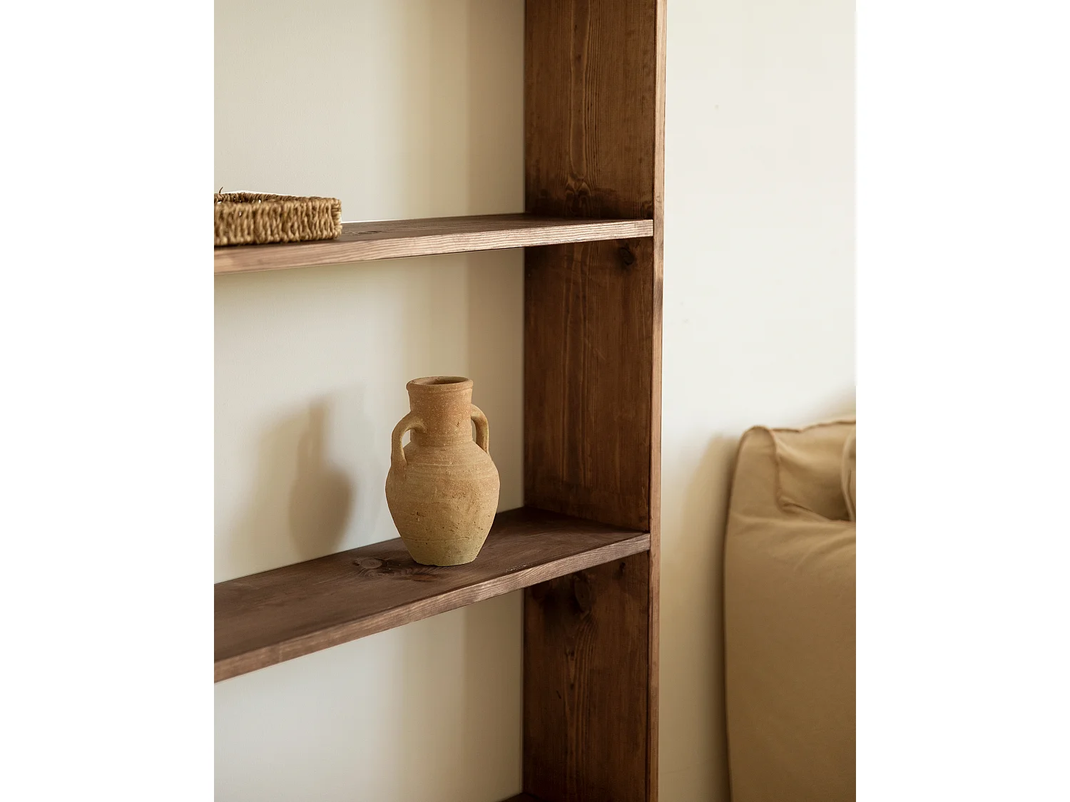 Étagère en bois de pin avec 4 étagères marron 80,2x179,6cm - SAURA - DECOWOOD