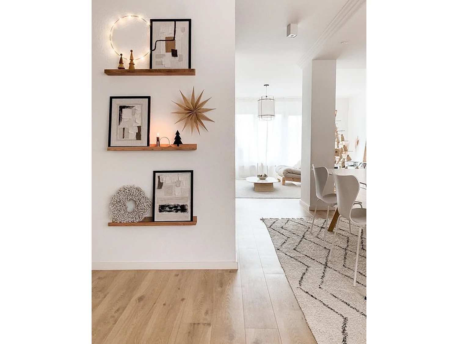 Set 4 scaffali flottanti in legno massello tono marrone 50x7cm - DUC - DECOWOOD