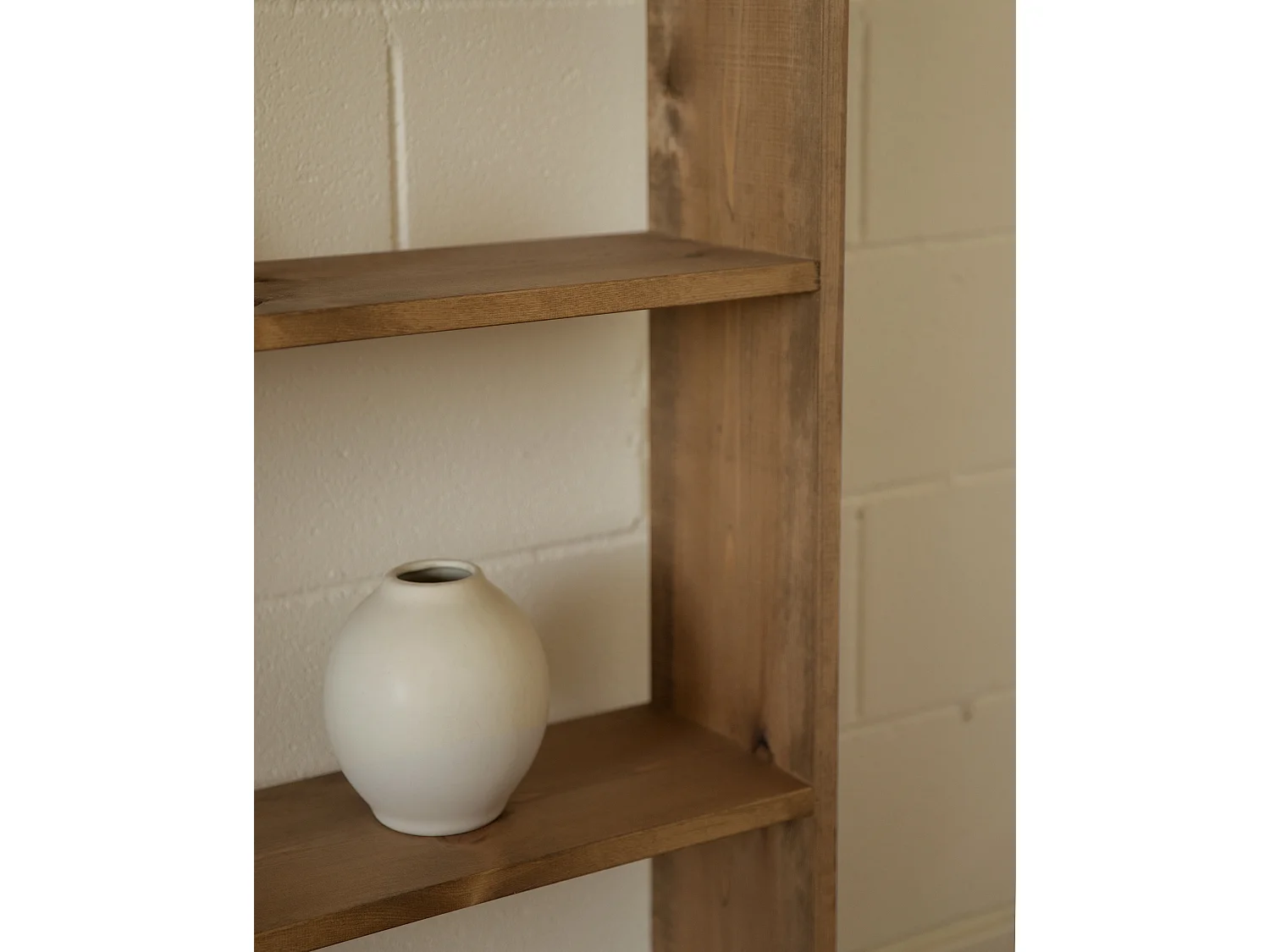 Estantería de madera maciza con 2 estantes roble oscuro - SAURA - DECOWOOD