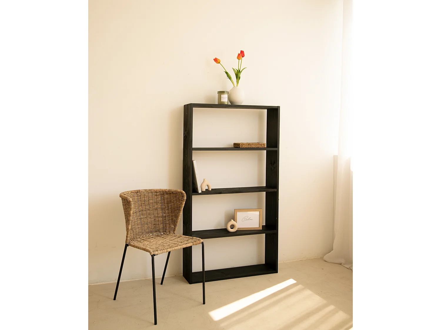 Estantería de madera maciza con 3 estantes negro - SAURA - DECOWOOD