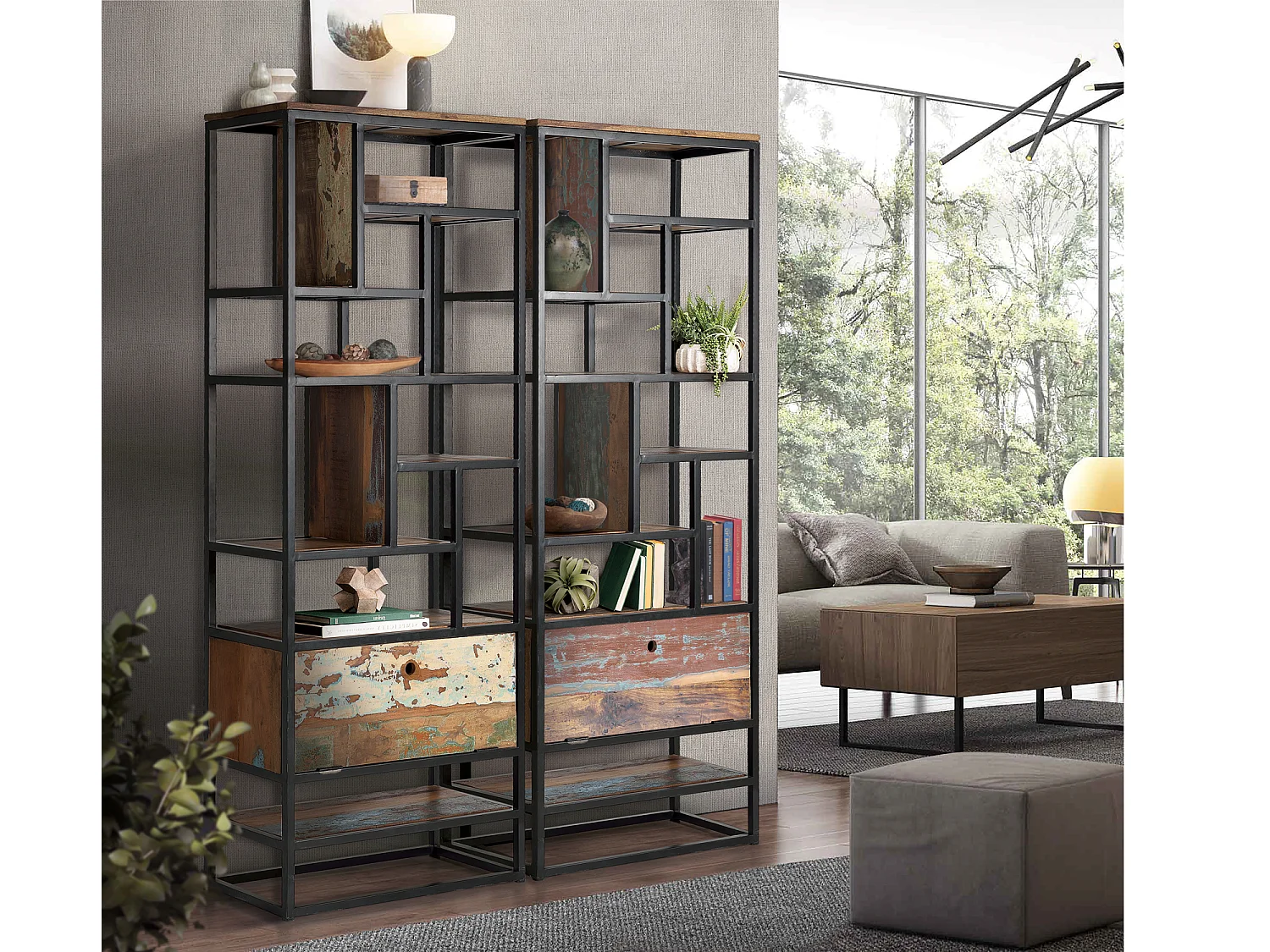 Étagère en bois recyclé et métal de couleur foncée