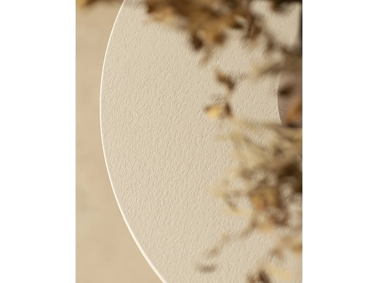 Mesa de centro redonda de microcemento en tono blanco roto DECOWOOD de Ø60x45cm - LUCÍA - DECOWOOD