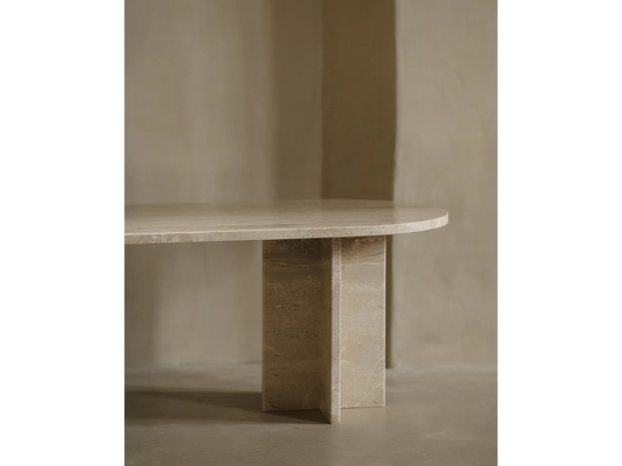 Tavolo ovale in marmo daino reale 120x50cm