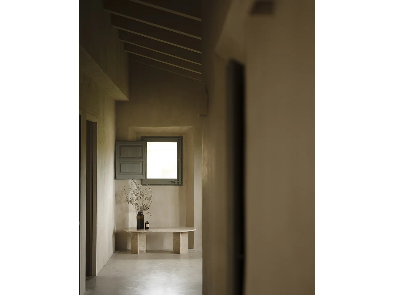 Tavolo ovale in marmo daino reale 120x50cm