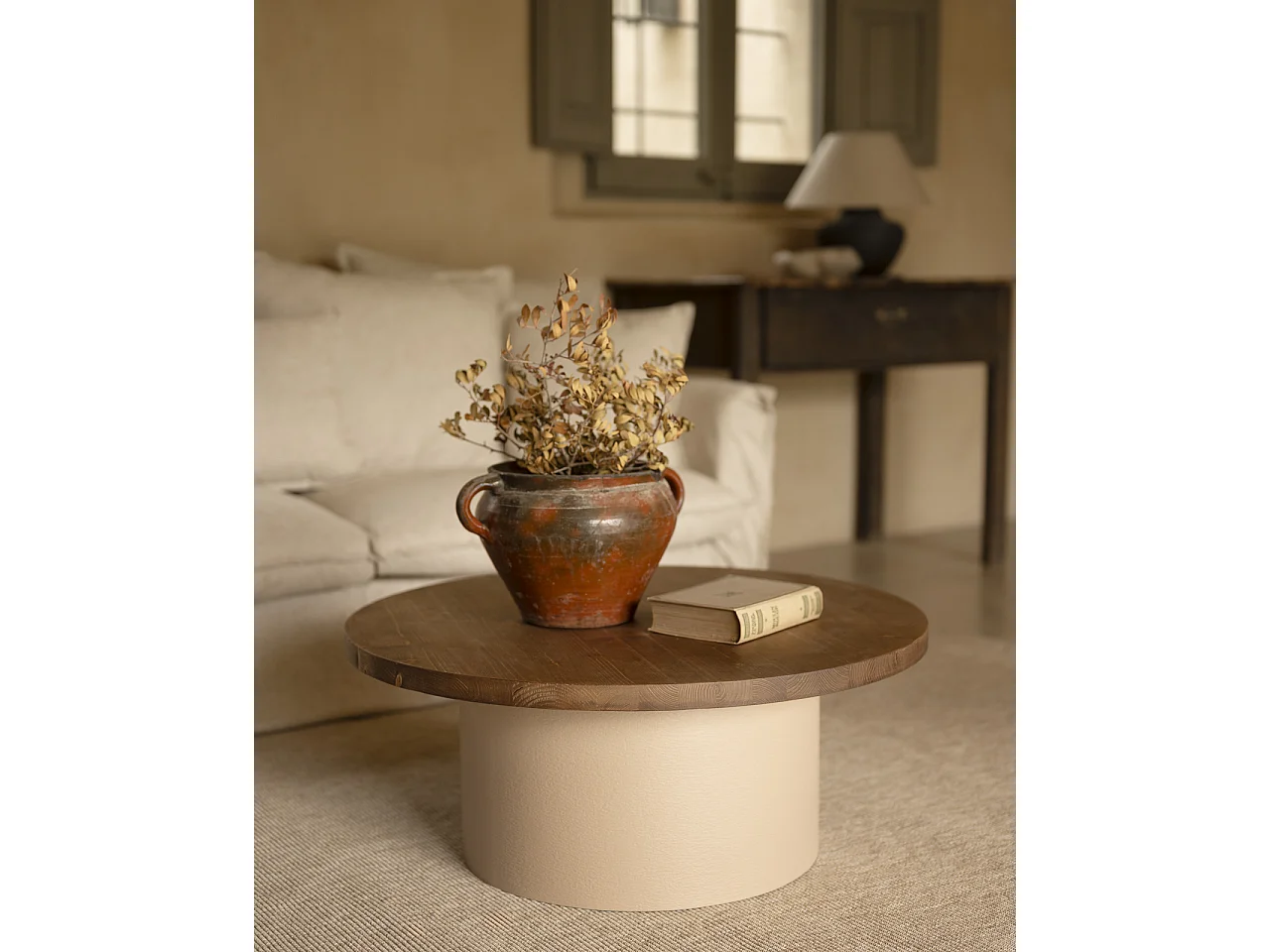 Tavolino rotondo in legno marrone e gamba microcemento terra 80x33cm