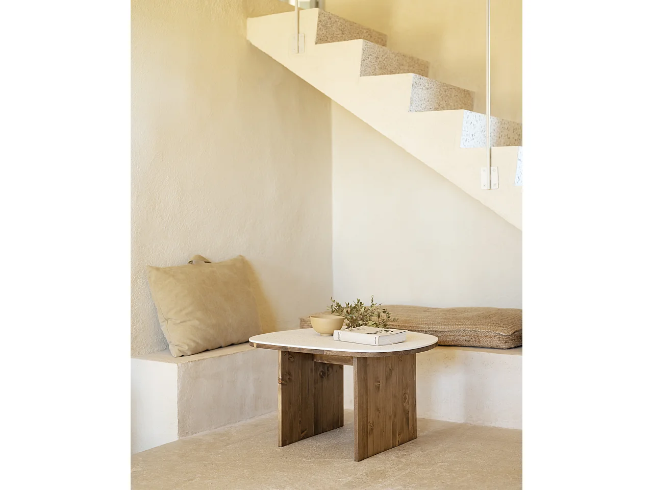 Table basse en bois de sapin et coquillages vieilli 74,3x43,25cm