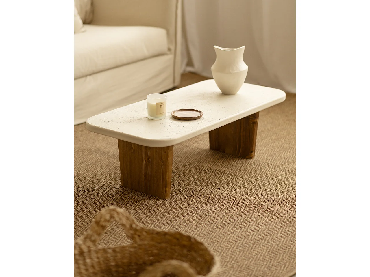 Tavolo basso in microcemento in tono bianco rotto e marrone 95x30cm - BIMBA - DECOWOOD