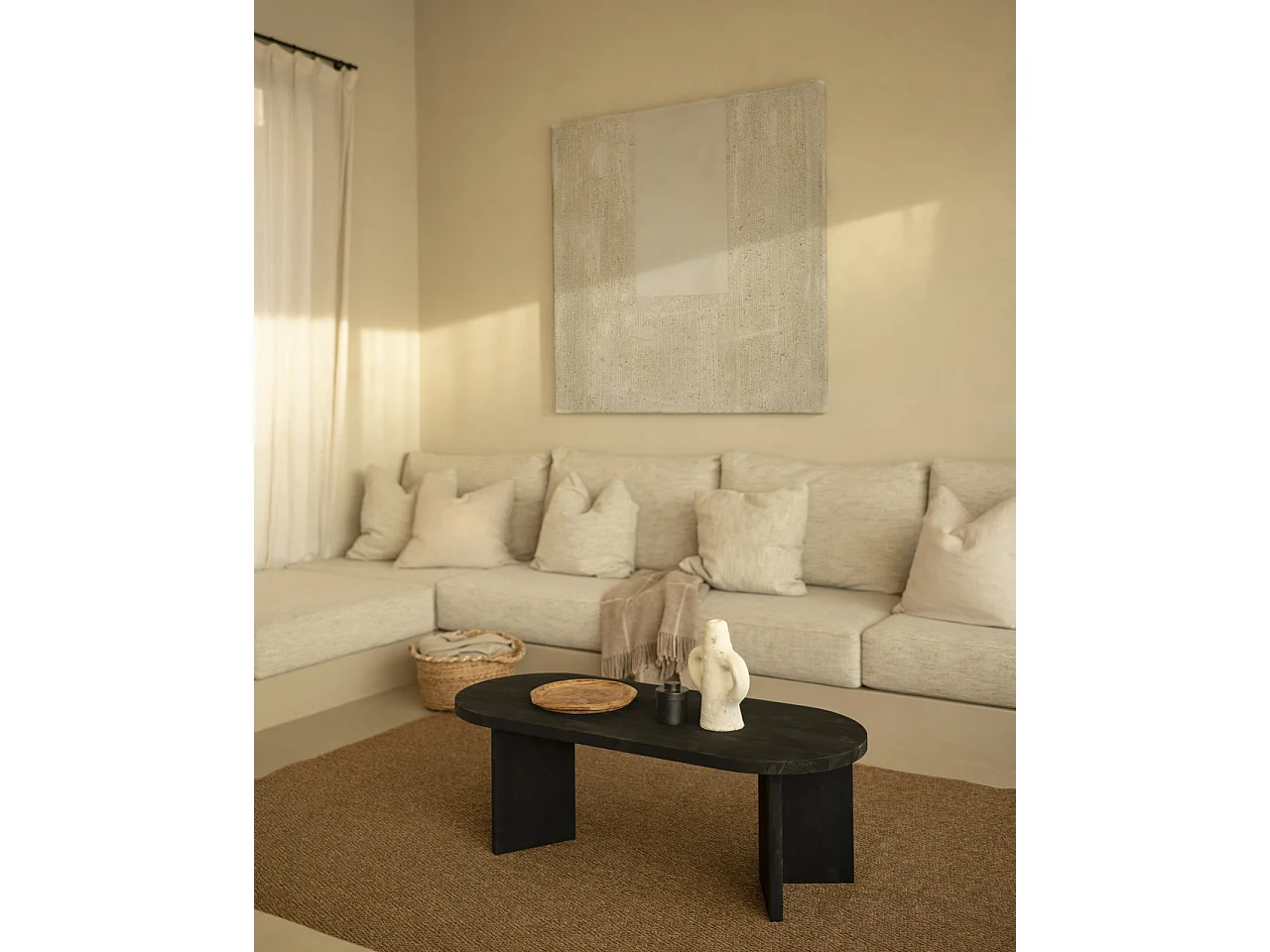 Tavolo basso ovale in legno massello in tono nero 120x40cm - OSAKA - DECOWOOD