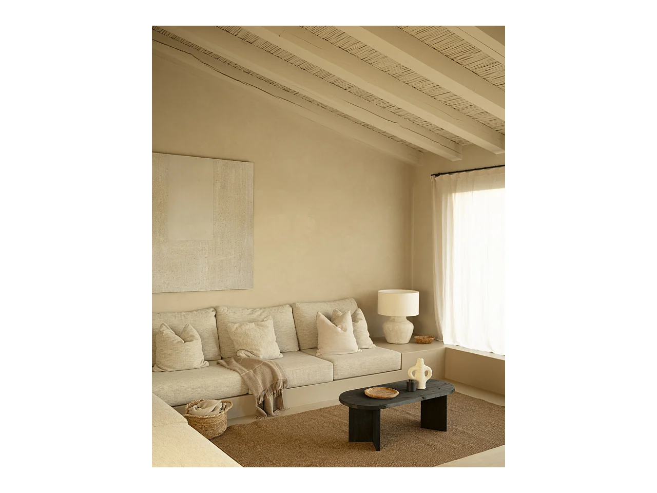 Tavolo basso ovale in legno massello in tono nero 120x40cm - OSAKA - DECOWOOD