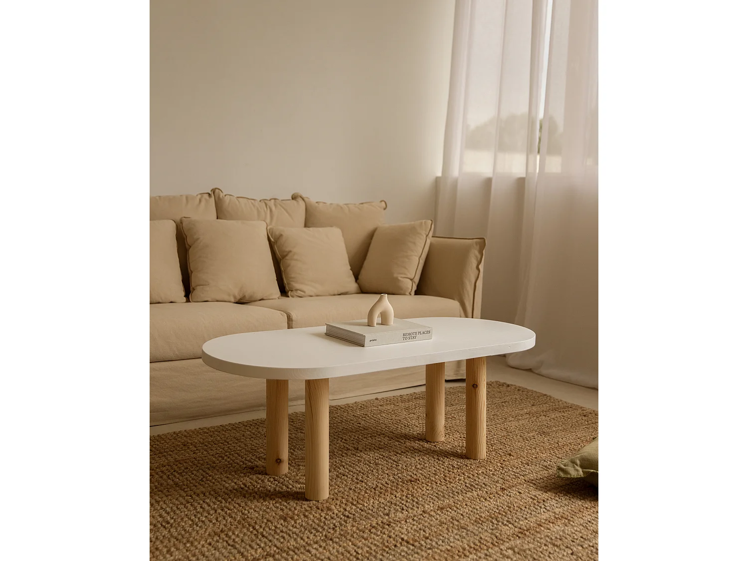 Mesa de centro ovalada de madera maciza Decowood con cuatro patas en color blanco y sobre de mesa en color natural de 120x40cm - GINA - DECOWOOD