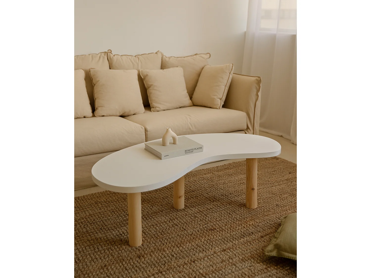 Tavolo basso in legno e forme organiche in tono bianco e naturale 118,5x40cm - GINA - DECOWOOD