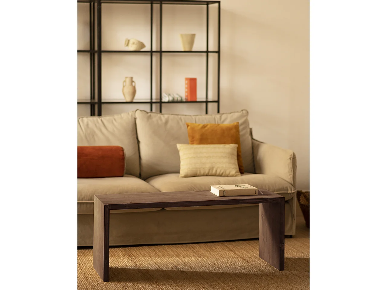 Tavolo basso rettangolare in legno massello in tono noce 109,4x45cm - TELVA - DECOWOOD