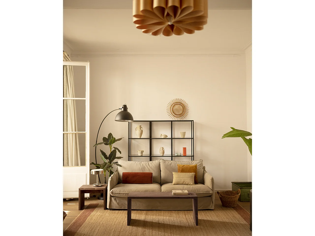 Tavolo basso rettangolare in legno massello in tono noce 109,4x45cm - TELVA - DECOWOOD