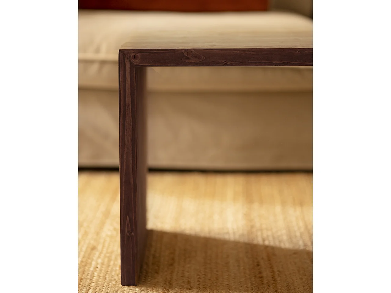Tavolo basso rettangolare in legno massello in tono noce 109,4x45cm - TELVA - DECOWOOD