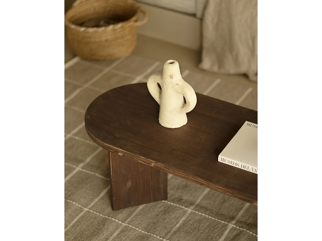 Mesa de centro de madera maciza en tono nogal de 120cm - OSAKA - DECOWOOD