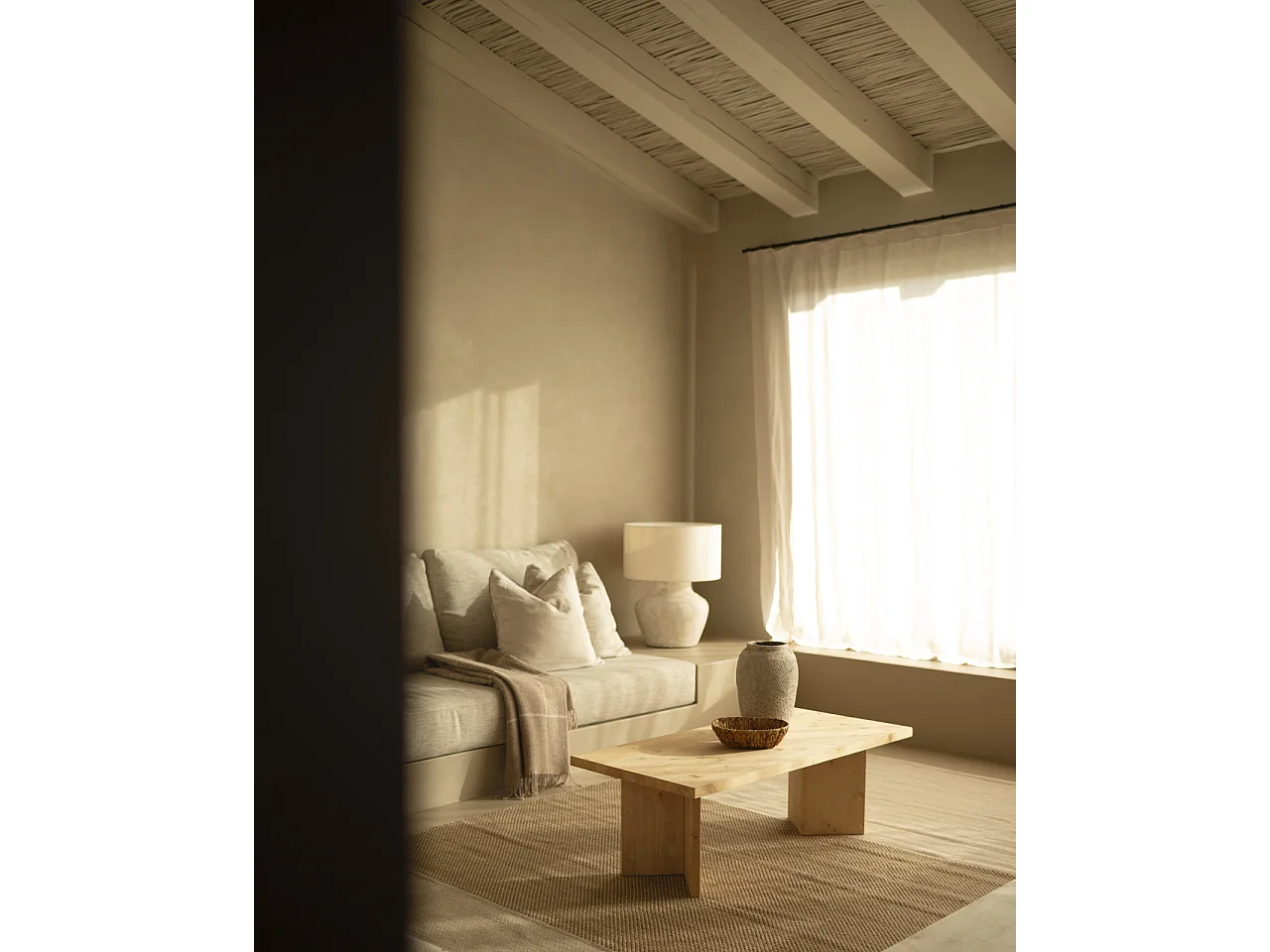 Tavolo basso in legno massello in tono rovere medio 120x40cm - KYOTO - DECOWOOD