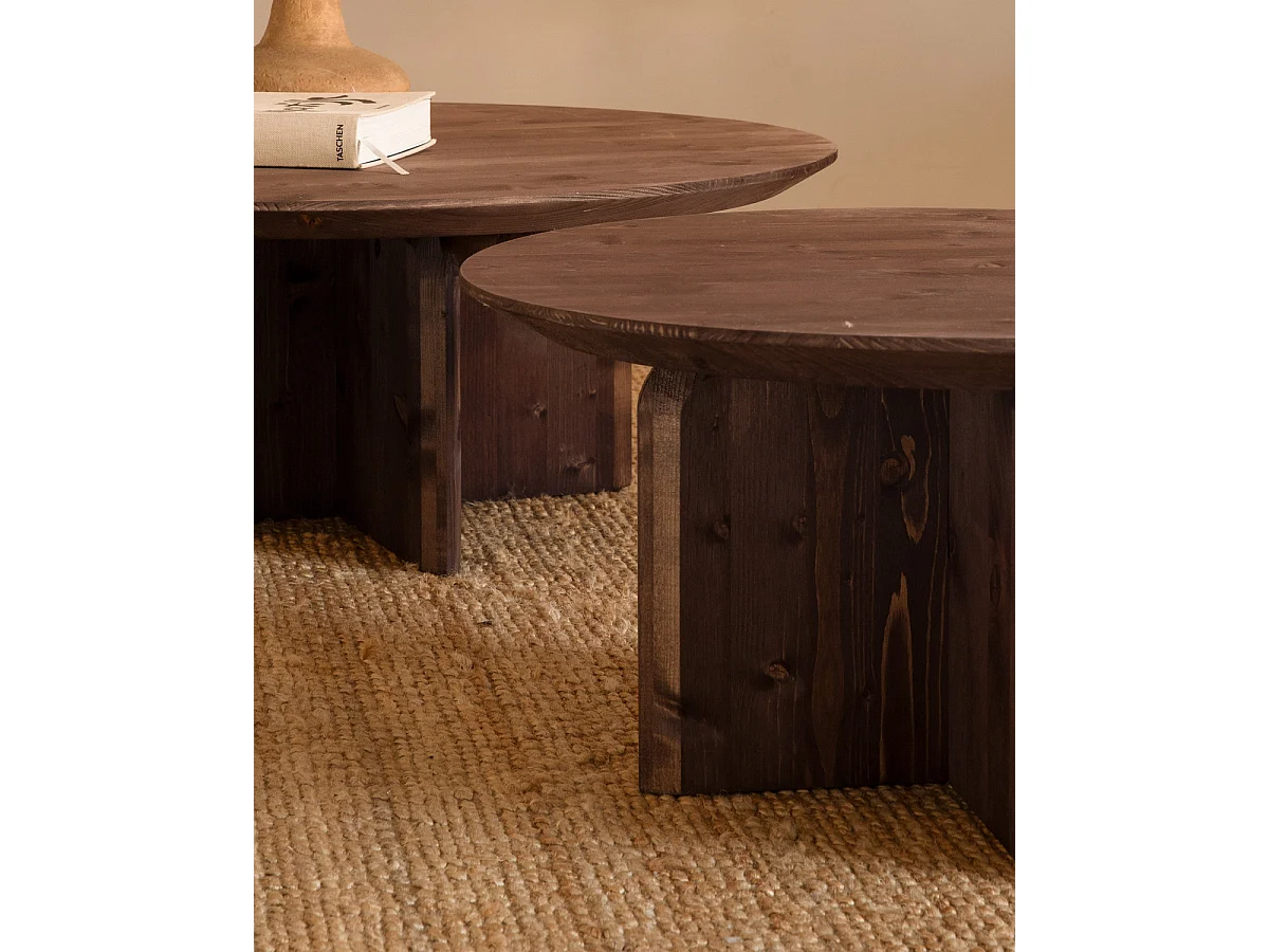 Tavolo basso rotondo in legno massello in tono noce Ø80x30,2cm - BLOOM - DECOWOOD