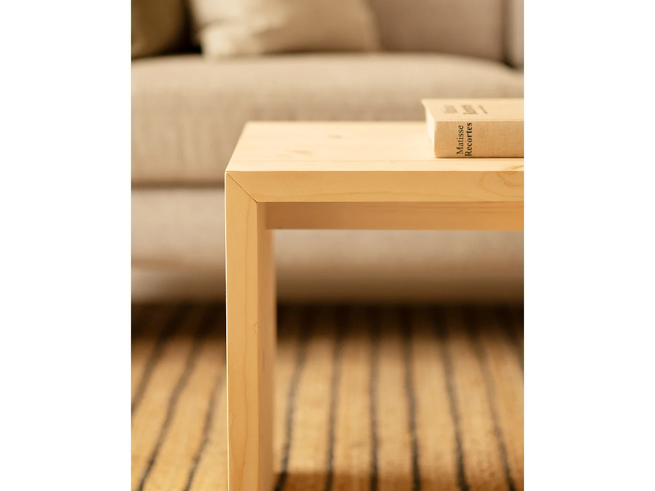 Table basse en bois de sapin naturel 109,4x59x35cm - TELVA - DECOWOOD