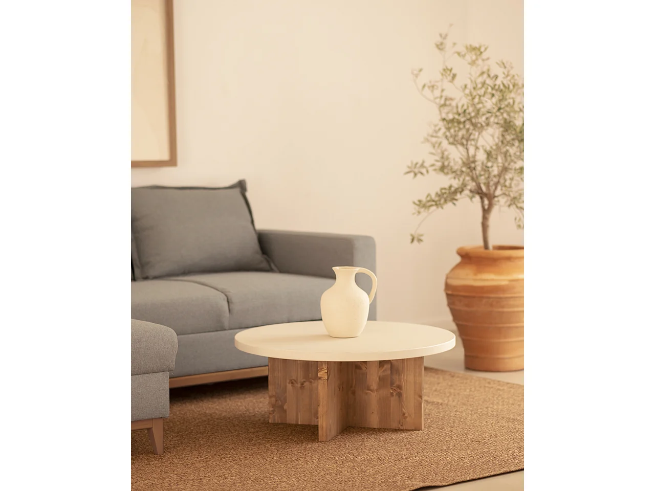 Mesa de centro redonda de microcemento Decowood en color blanco roto y patas de madera en color roble oscuro de Ø80cm - TOKYO - DECOWOOD