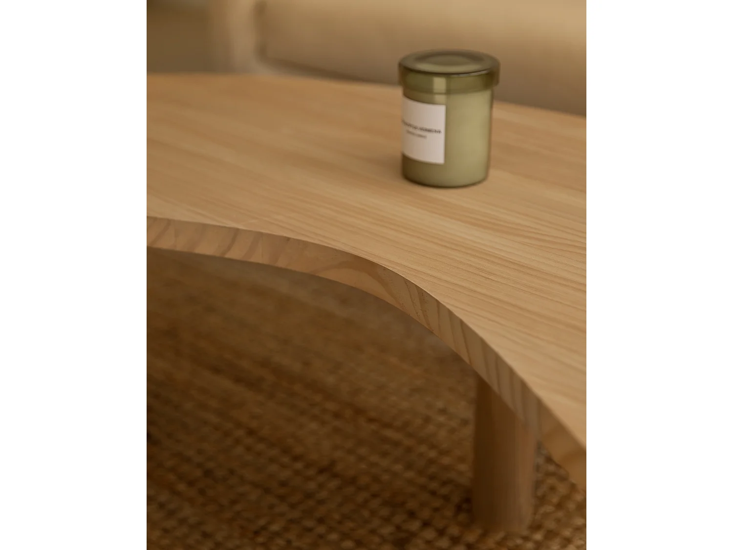 Mesa de centro de madera maciza de forma orgánica Decowood con tres patas en color roble medio de 100x40cm - GINA - DECOWOOD