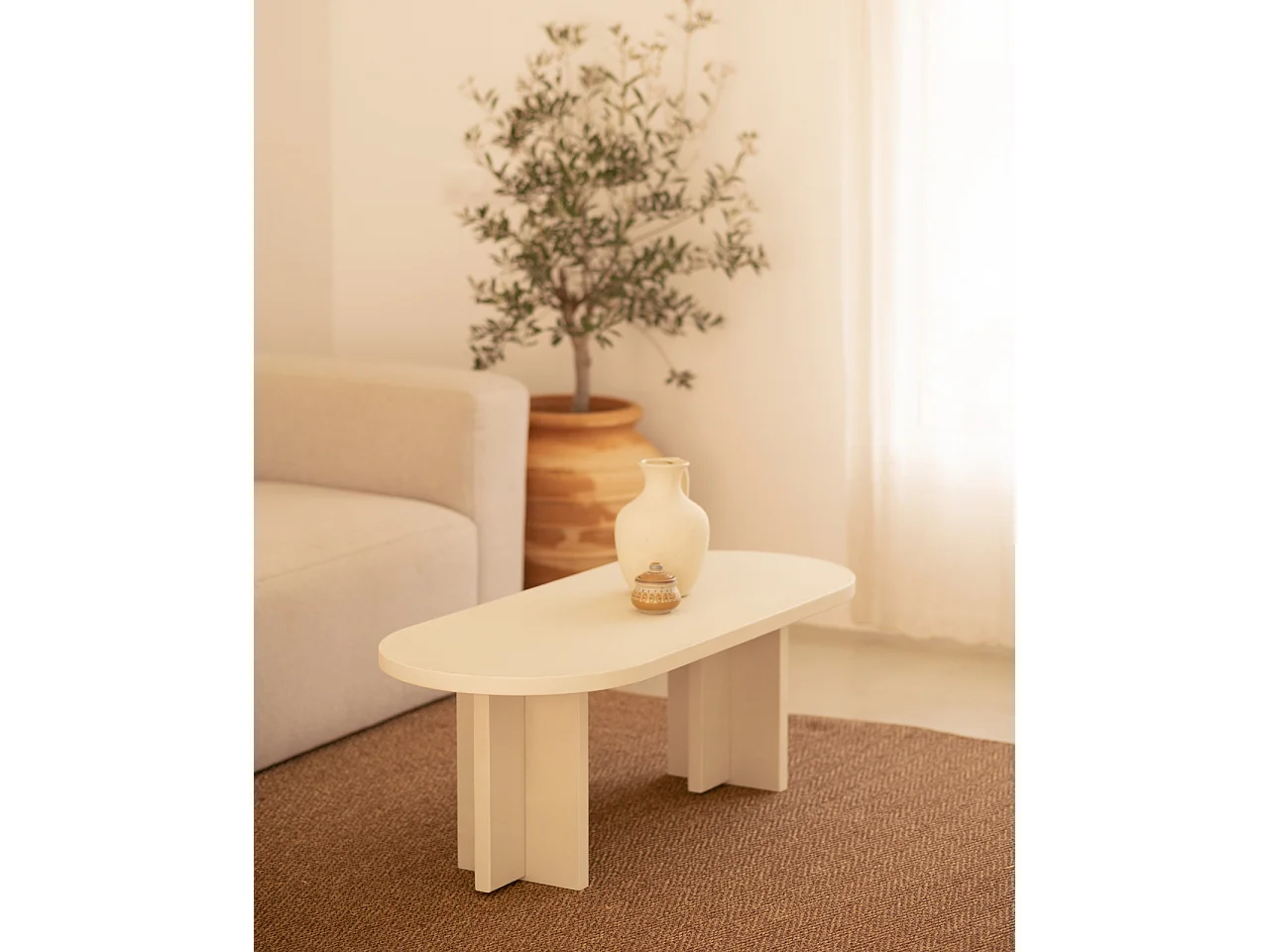 Tavolo basso ovale in microcemento in tono bianco rotto 120x40cm - TOKYO - DECOWOOD